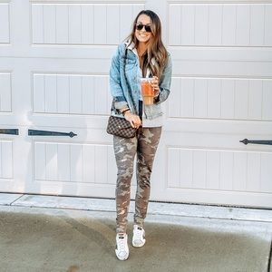 Dottie active camp joggers. Worn once.